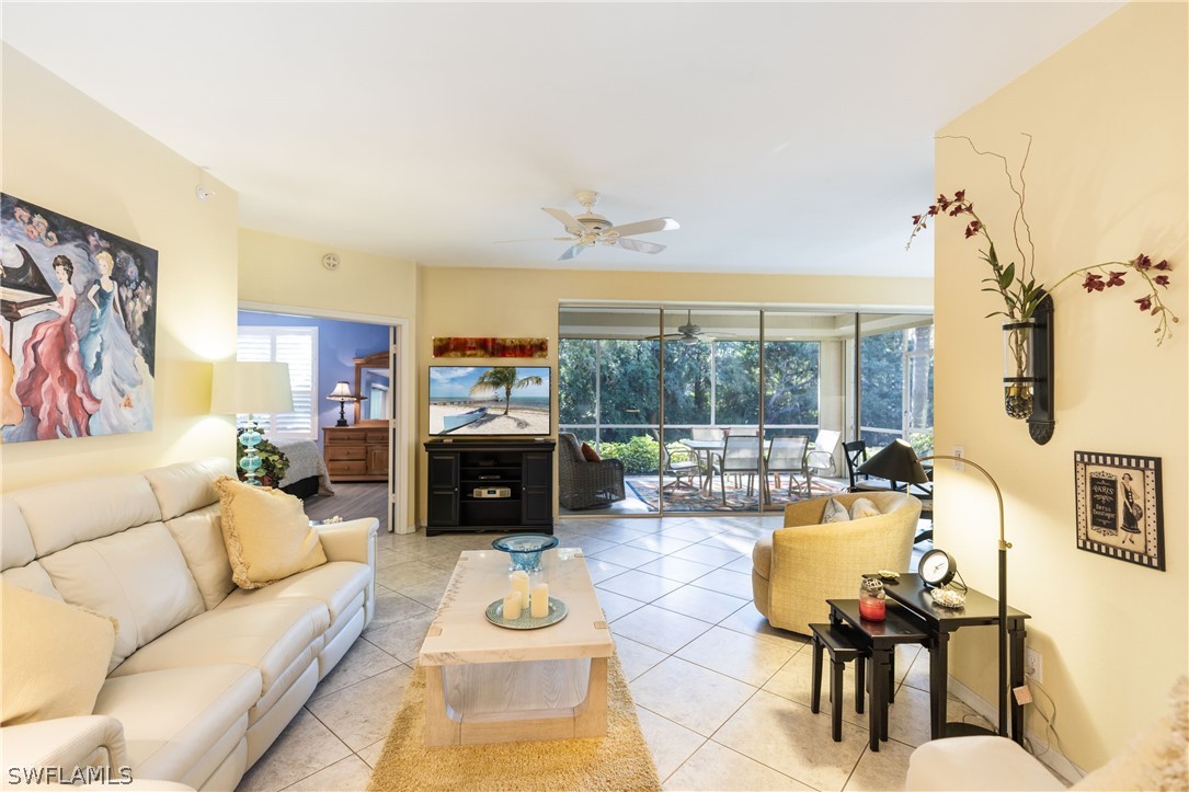 25212 Pelican Creek Cir 103 Property Photo 4