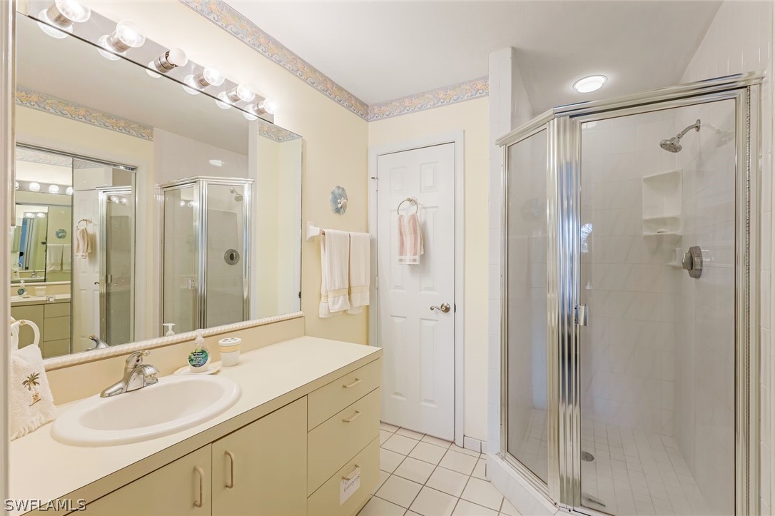 2420 Hidden Lake Dr 1006 Property Photo 17
