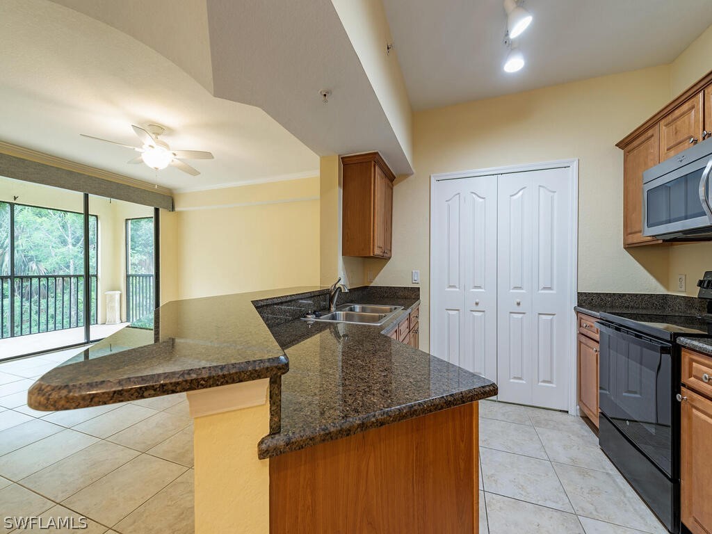 12955 Positano Cir 208 Property Photo 5