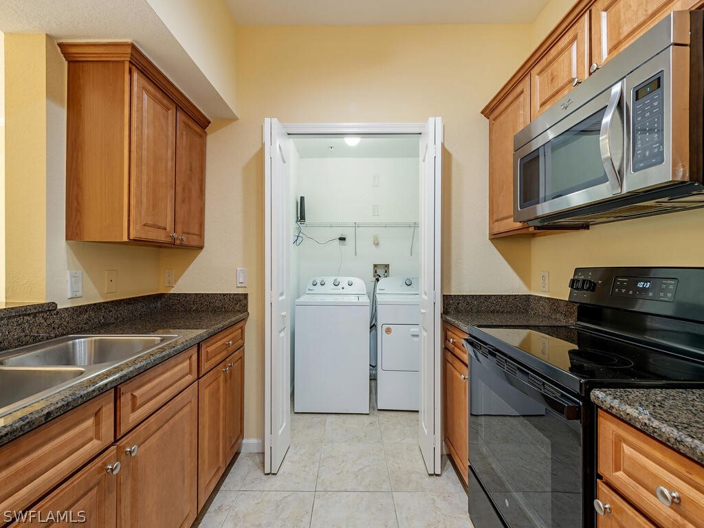 12955 Positano Cir 208 Property Photo 11