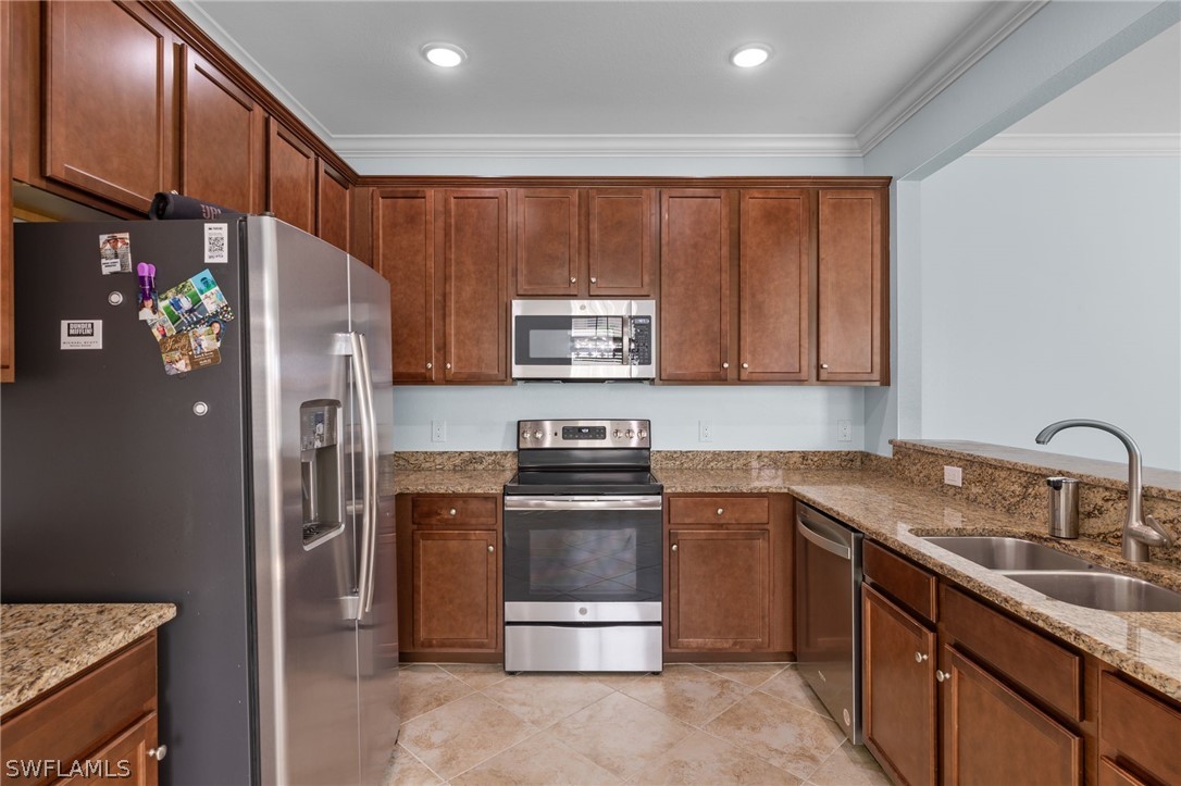 8894 Via Isola Ct Property Photo 5