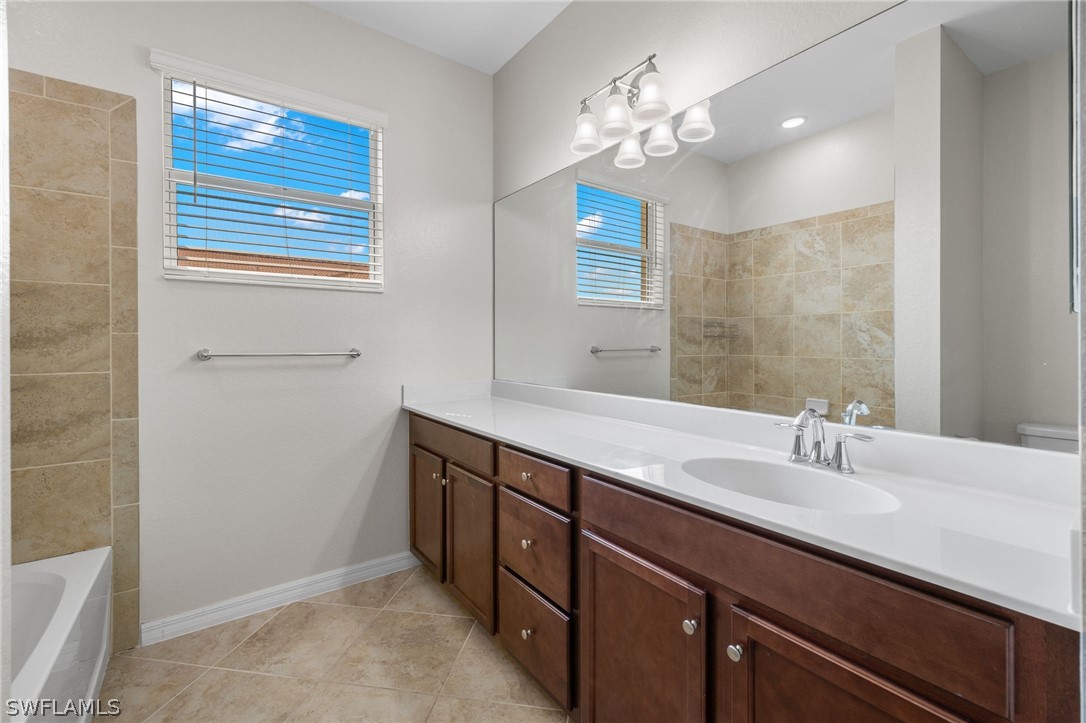 8894 Via Isola Ct Property Photo 17