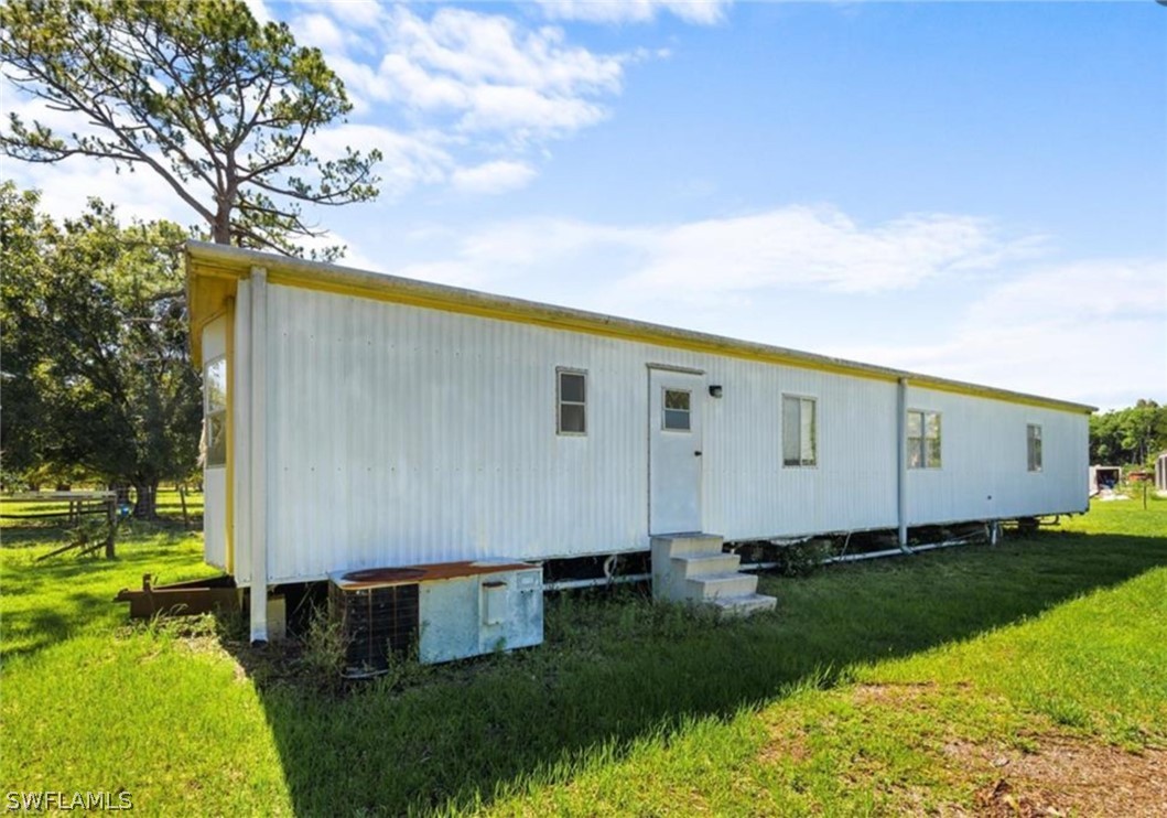 6431 Neal Rd Property Photo 1