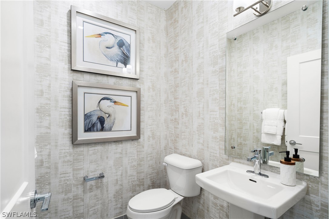 10911 Salt Bay Way Property Photo 17