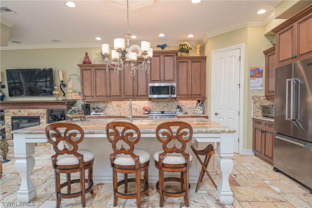 8106 Felisa Ct Property Photo 9