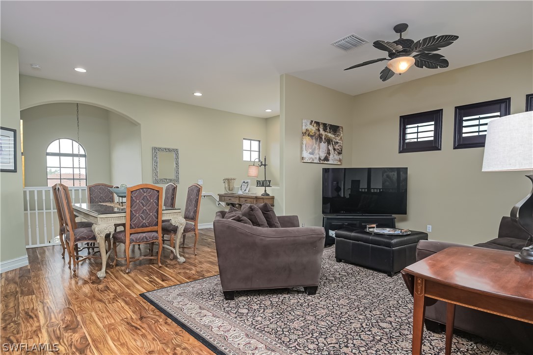 8106 Felisa Ct Property Photo 25