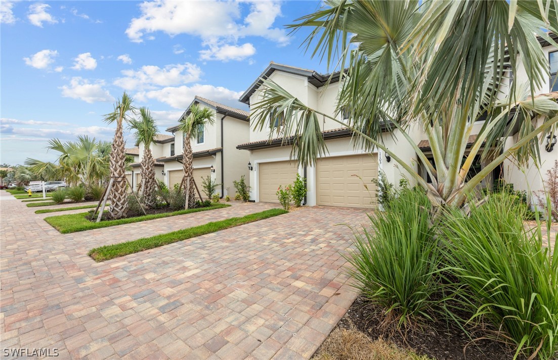 5693 Mayflower Way 1103 Property Photo 5