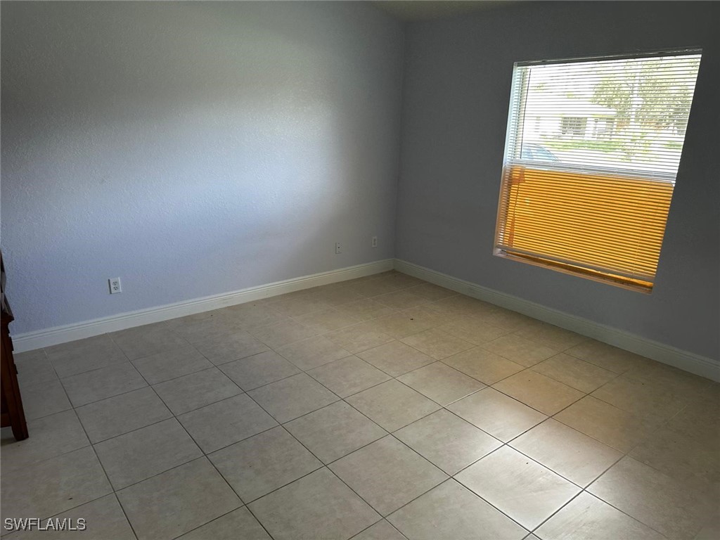 466 Redwing St Property Photo 35