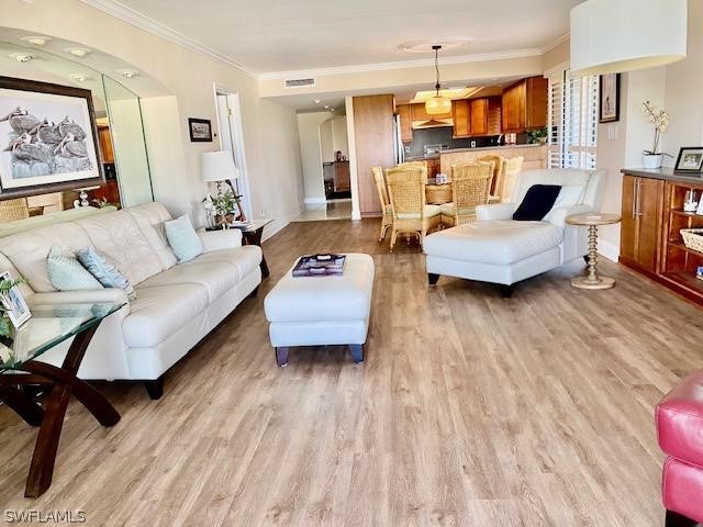 5260 S Landings Dr 501 Property Photo 5