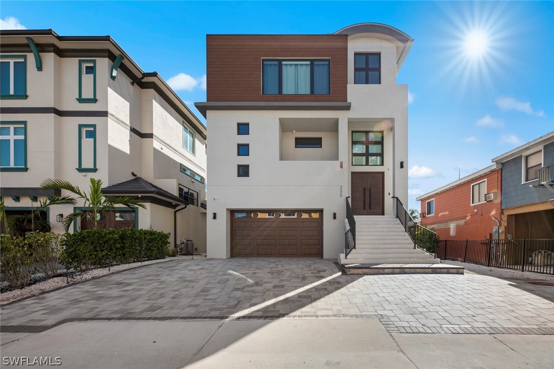 250 Crescent ST