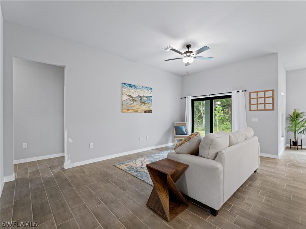 2805 54th St W Property Photo 11