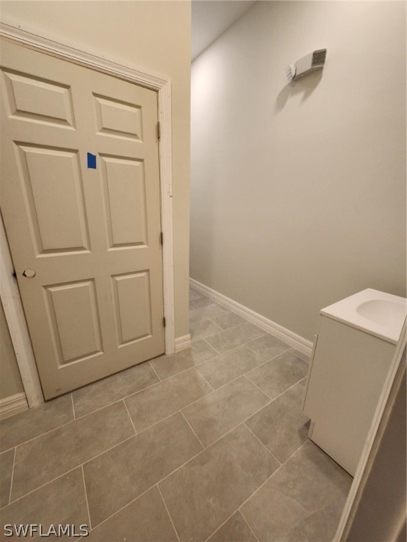 8359 Stringfellow Rd Property Photo 5