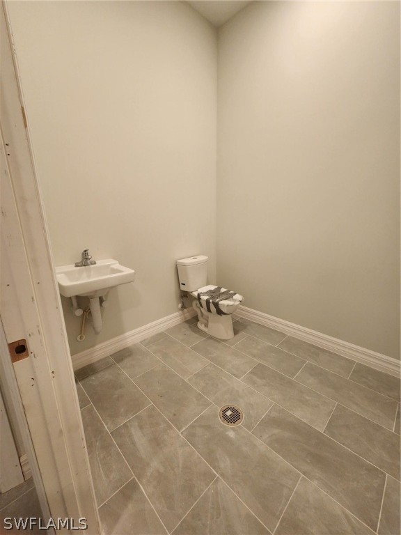 8359 Stringfellow Rd Property Photo 7
