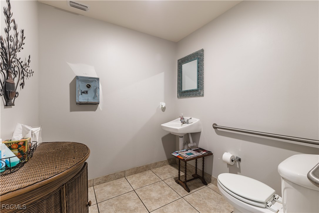 8359 Stringfellow Rd Property Photo 38