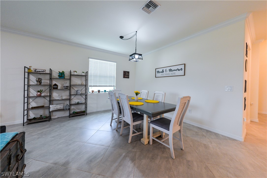 14084 Vindel Cir Property Photo 9