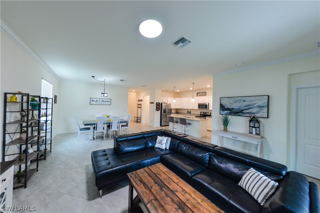 14084 Vindel Cir Property Photo 18