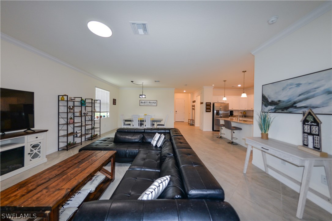 14084 Vindel Cir Property Photo 19