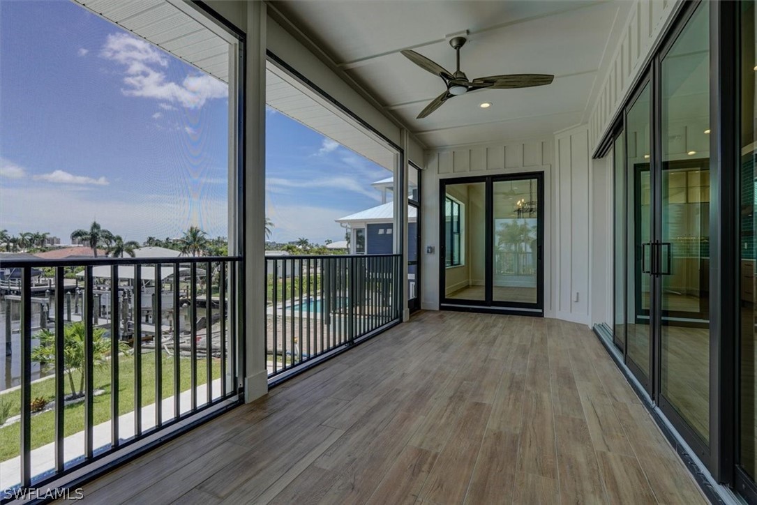 276 Albatross St Property Photo 34