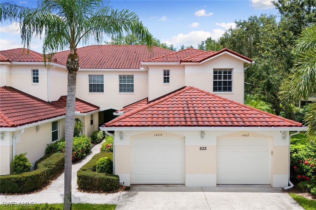 625 Lalique Cir 1404 Property Photo 4
