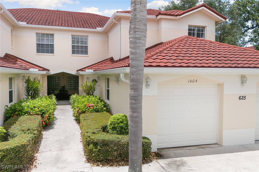 625 Lalique Cir 1404 Property Photo 5