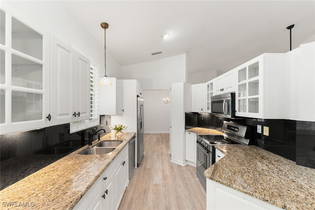 625 Lalique Cir 1404 Property Photo 12