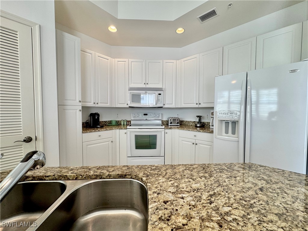 3921 Kens Way 2302 Property Photo 8