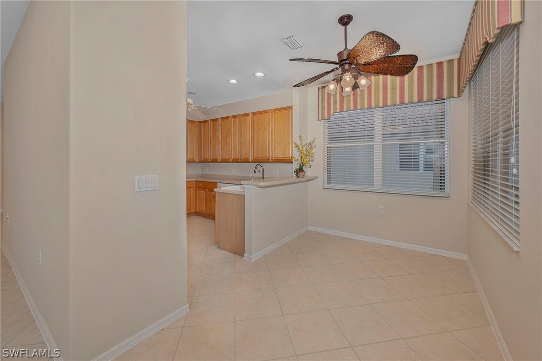 3962 Bishopwood Ct W 201 Property Photo 10