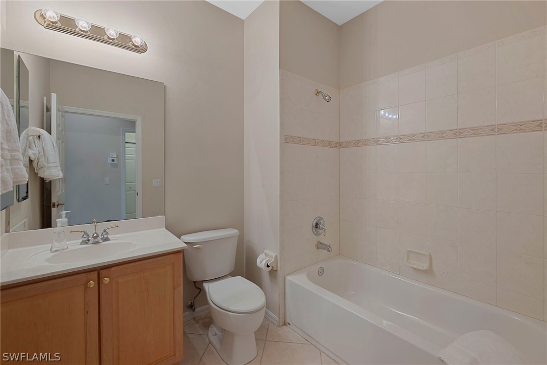 3962 Bishopwood Ct W 201 Property Photo 16