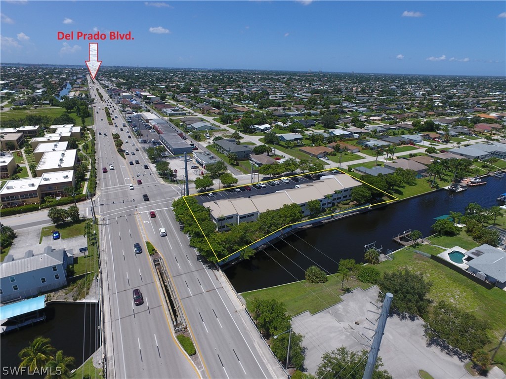2804 Del Prado Blvd S Property Photo 5