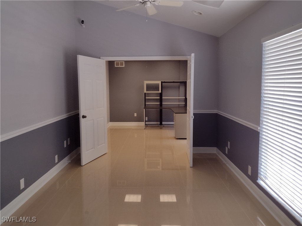 506 Sw 47th Ter Property Photo 15