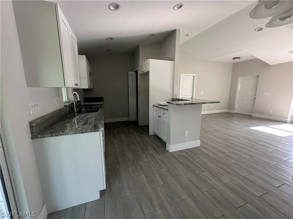 326 Larose Ave Property Photo 4