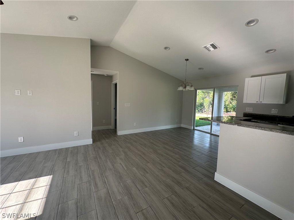 326 Larose Ave Property Photo 10
