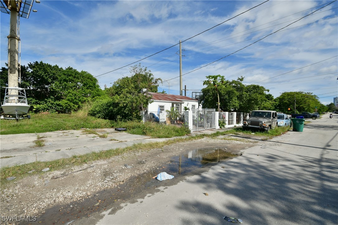 321 Nw 37 St Property Photo 47