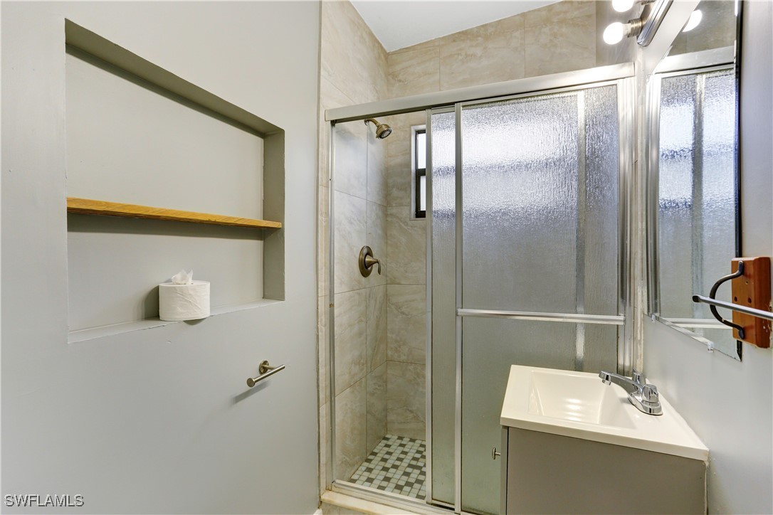 726 Park Ave Property Photo 14