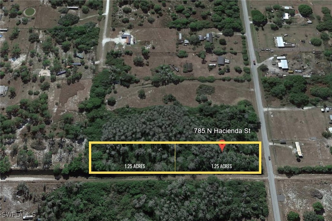 785 N Hacienda St Property Photo 2