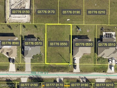 2033 NW 7th ST Property Photo 1