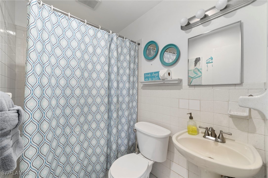 83 7th St 83/85 Property Photo 17