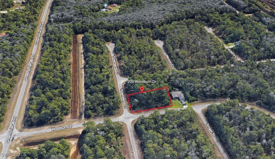 209 Woodburn Dr Property Photo 4