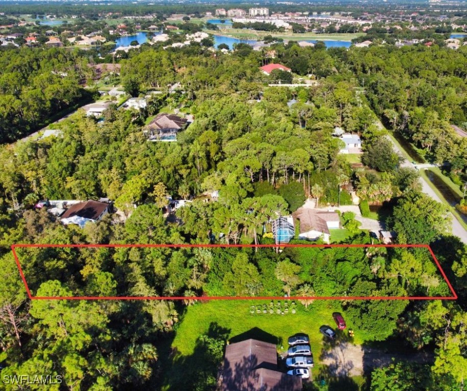 5384 Coral Wood Dr Property Photo 3