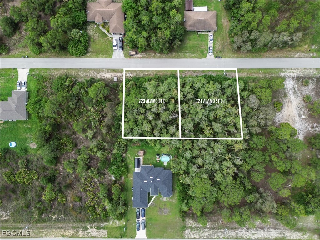 723 Alamo St E Property Photo 1