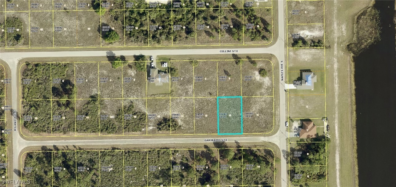 1249 Garibaldi ST E Property Photo 1