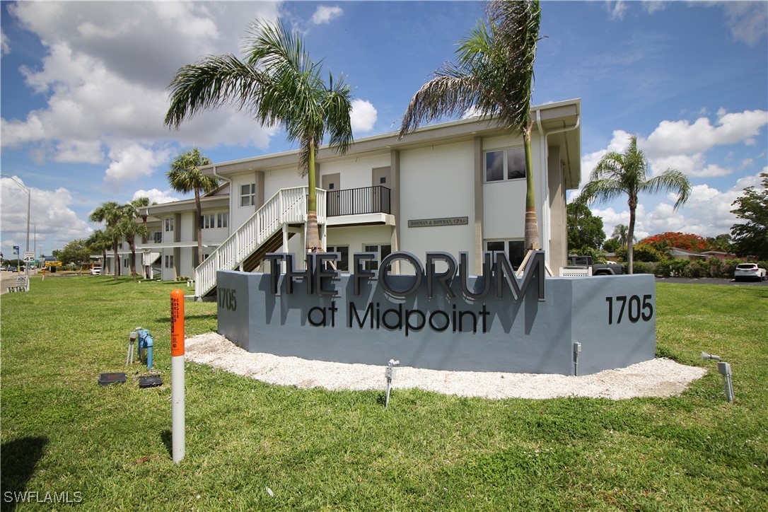 1705 Colonial Blvd D2 Property Photo 8