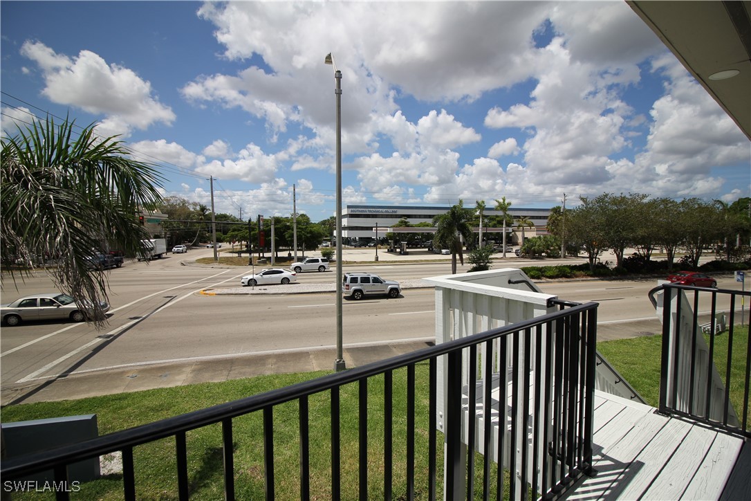 1705 Colonial Blvd D2 Property Photo 30
