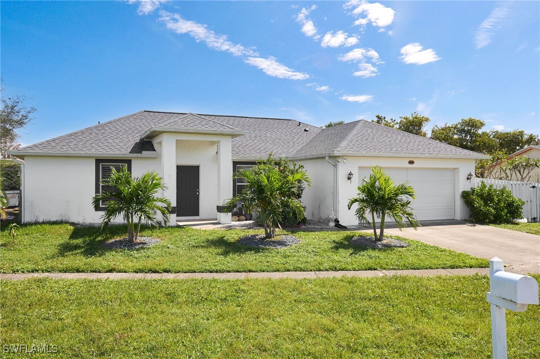 1082 Ridgeway DR Property Photo 1