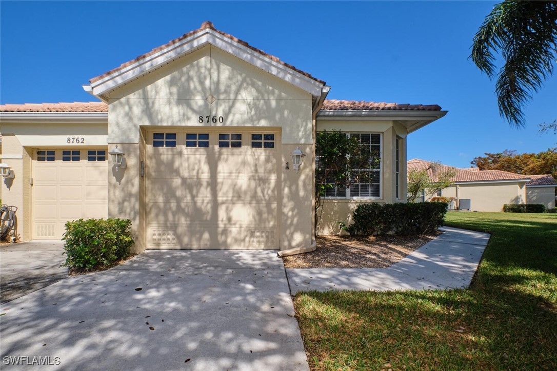 8760 Stockbridge Dr Property Photo 1