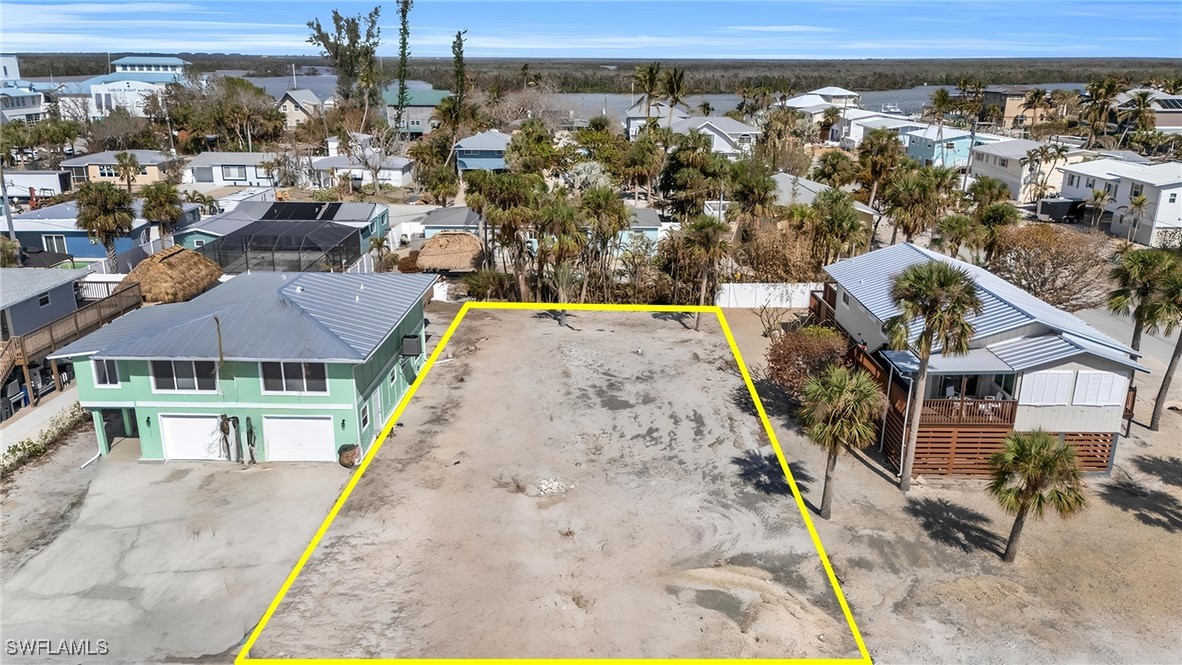 4871 Coral Rd Property Photo 4