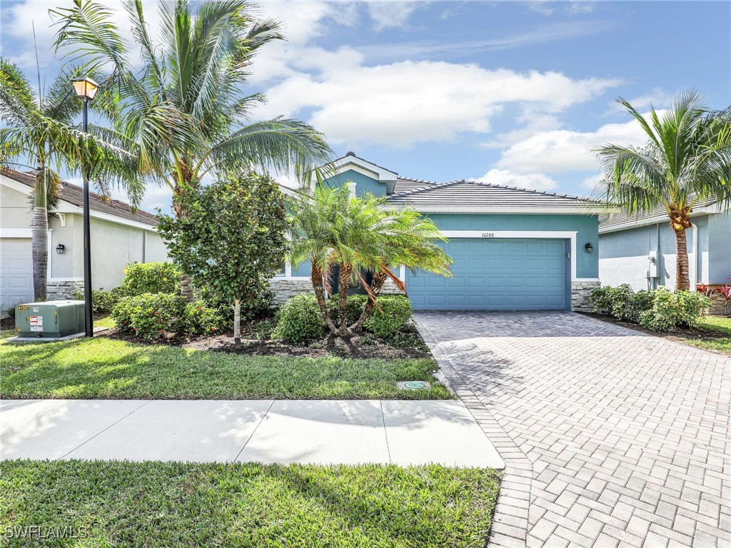 16288 Bonita Landing Cir Property Photo 3