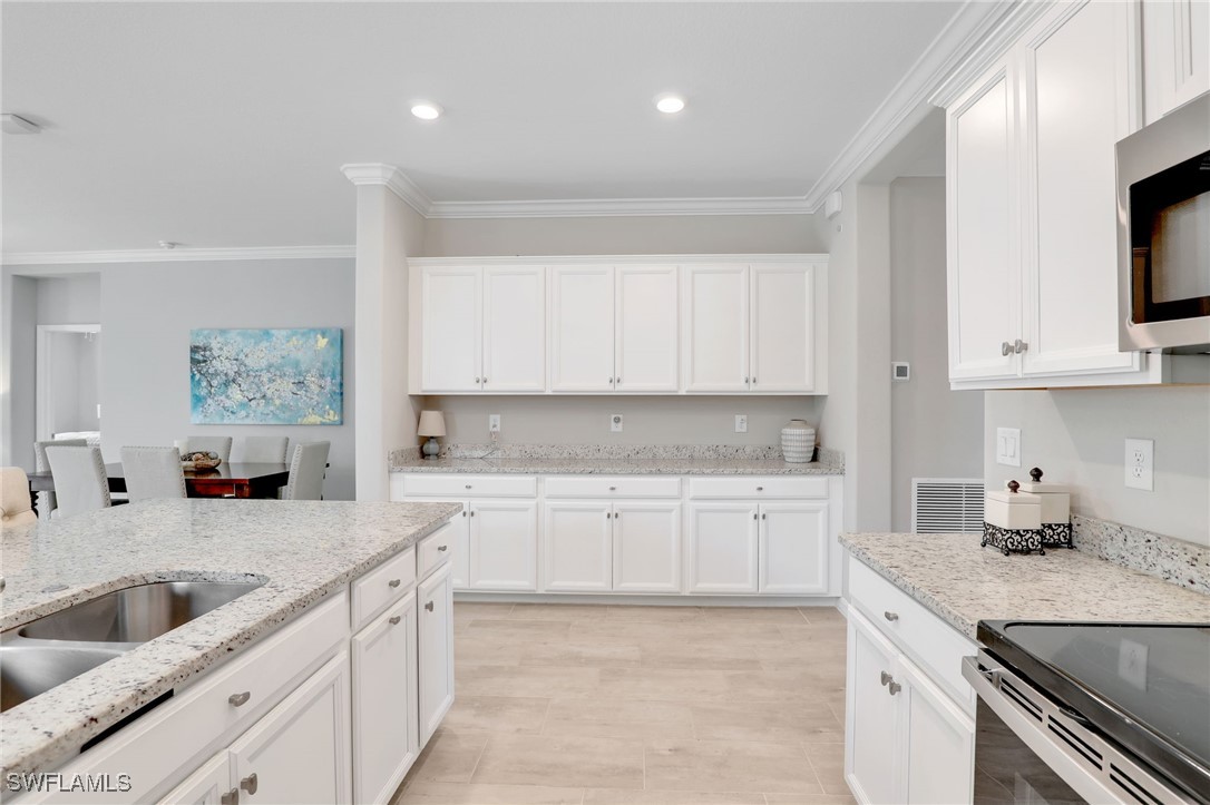 16288 Bonita Landing Cir Property Photo 11