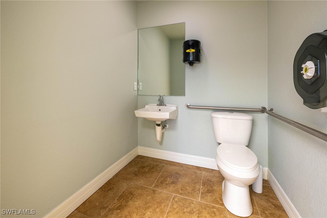 1007 Se 12th Ct Property Photo 19