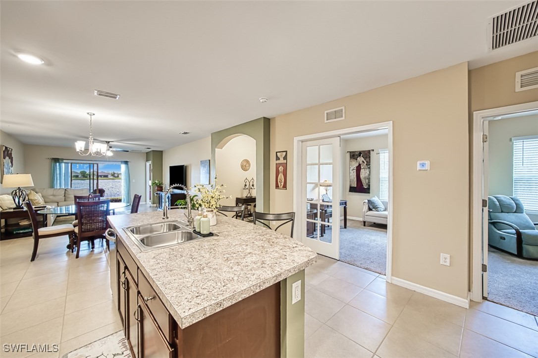 10673 Crossback Ln Property Photo 7